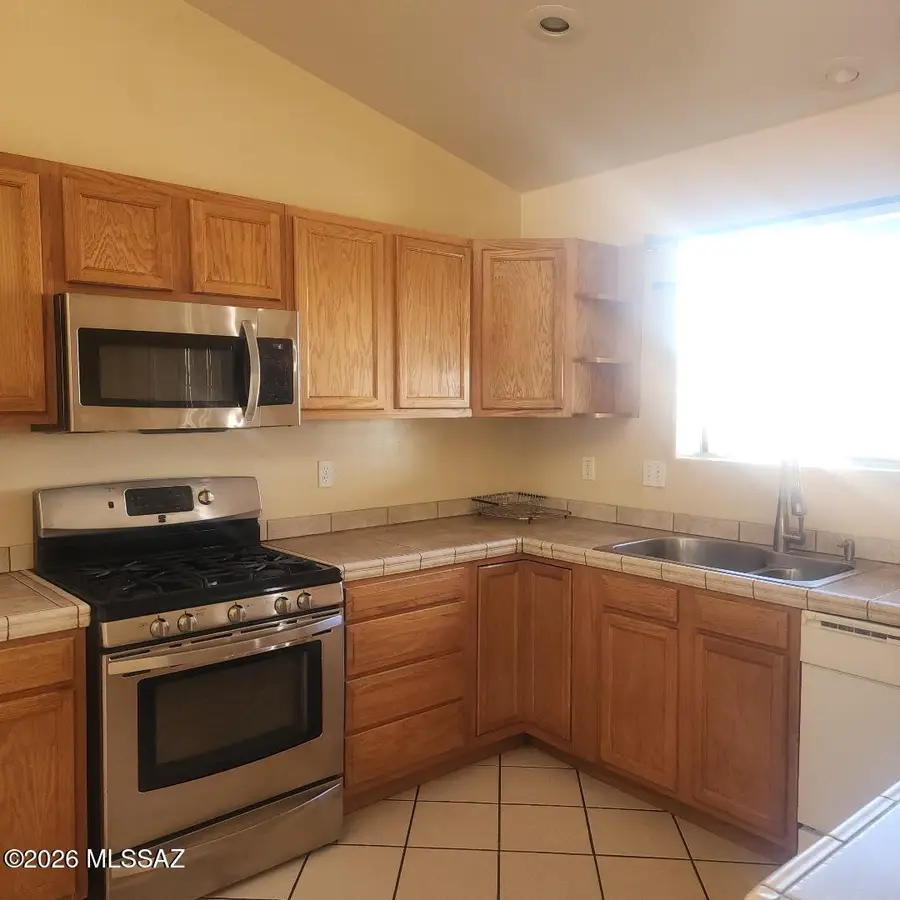 282 Tlaxcala, Rio Rico, AZ 85648 - Image #3