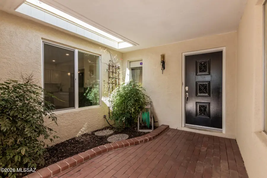 7282 E Camino Valle Verde, Tucson, AZ 85715 - Image #2