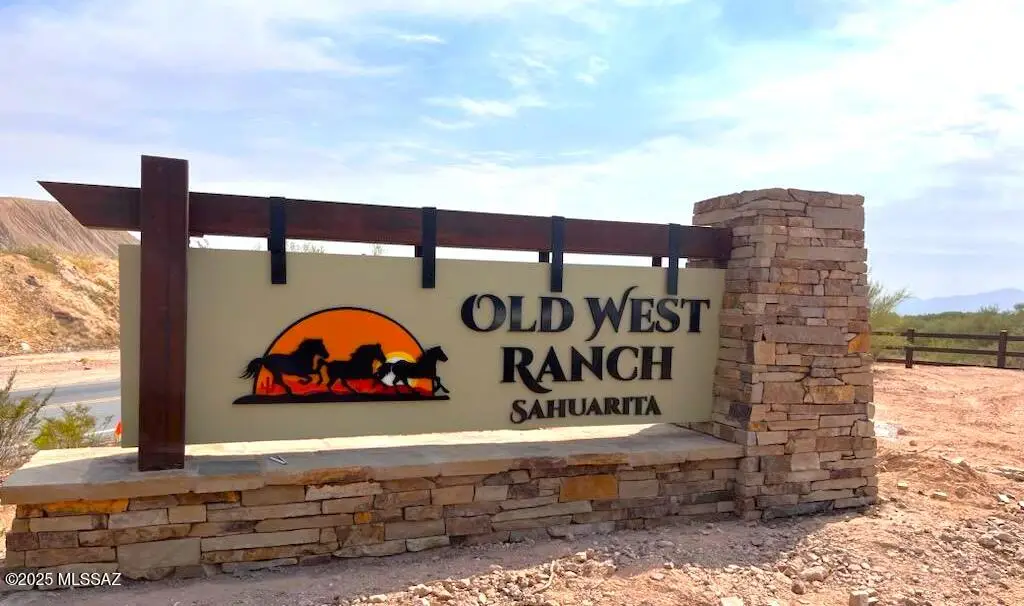 5031 W Helmet Peak, Sahuarita, AZ 85629 - #1