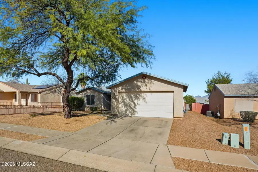 8911 E Fairway Groves, Tucson, AZ 85730 - Image #2