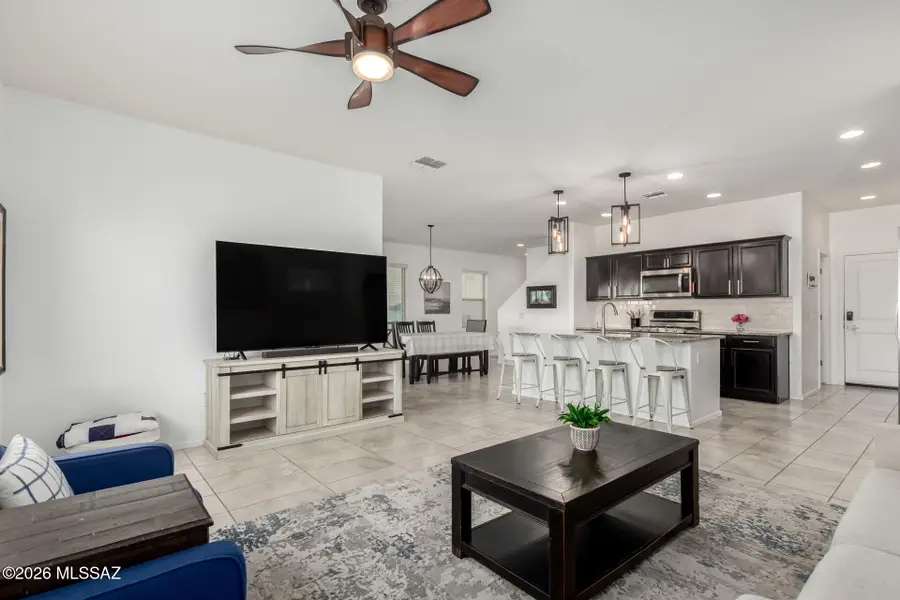 911 E Prairie Field, Sahuarita, AZ 85629 - #2