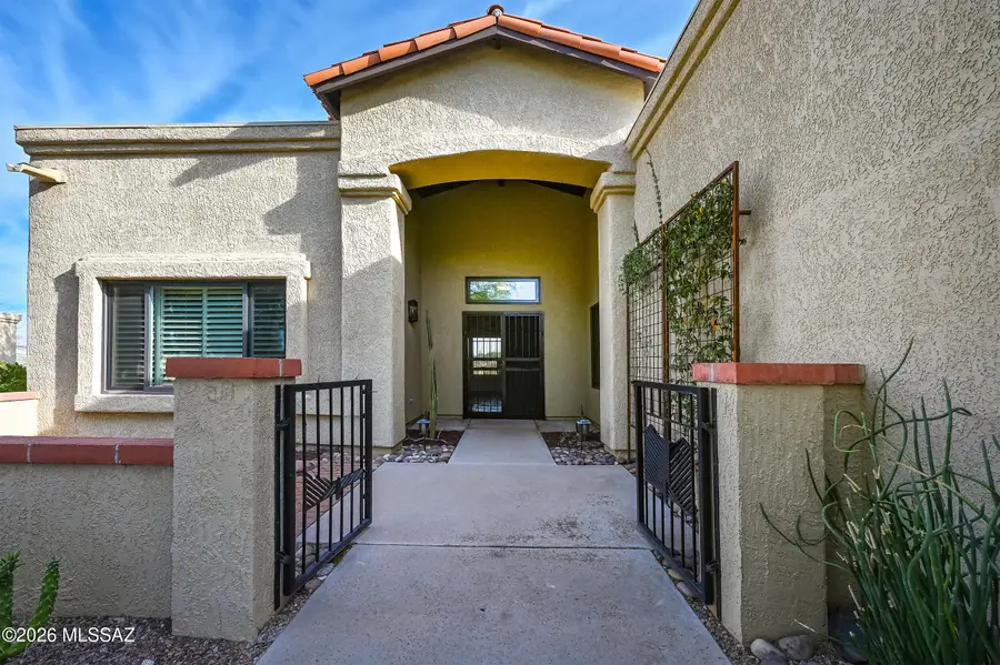 1201 E Camino Diestro, Oro Valley, AZ 85704 - #3
