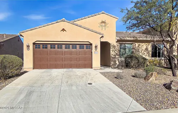 954 N Broken Hills, Green Valley, AZ 85614