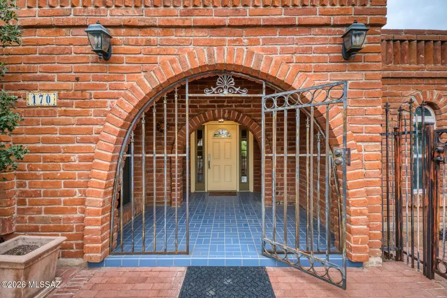 170 S Irving, Tucson, AZ 85711 - #2