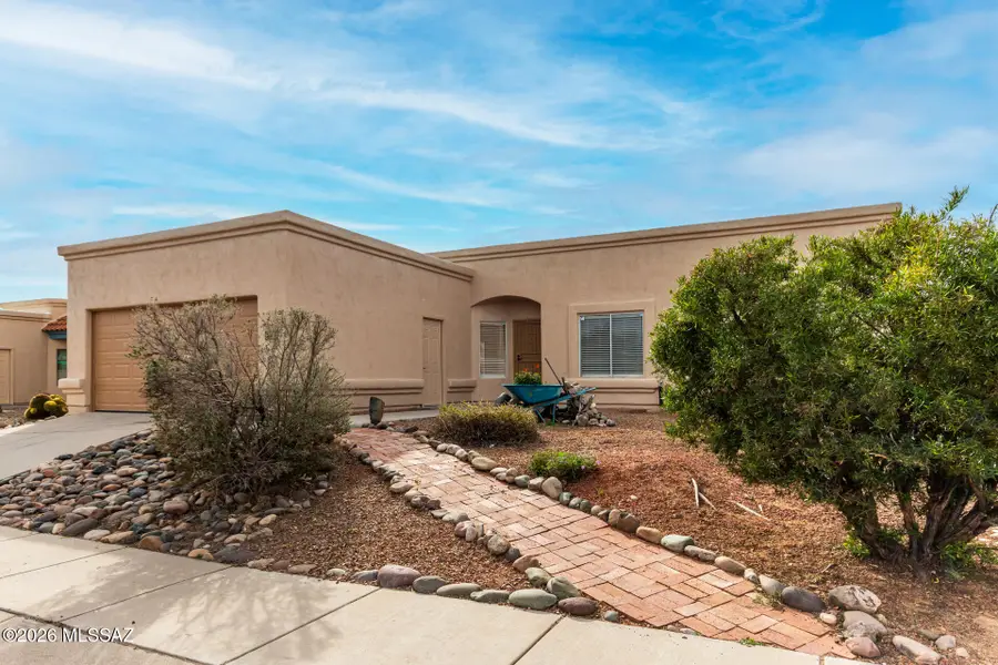 2601 W Camino Llano, Tucson, AZ 85742 - #2