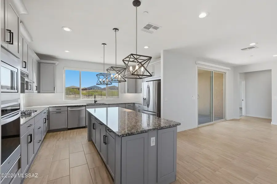 552 N Hollow Hoot, Sahuarita, AZ 85629 - #2