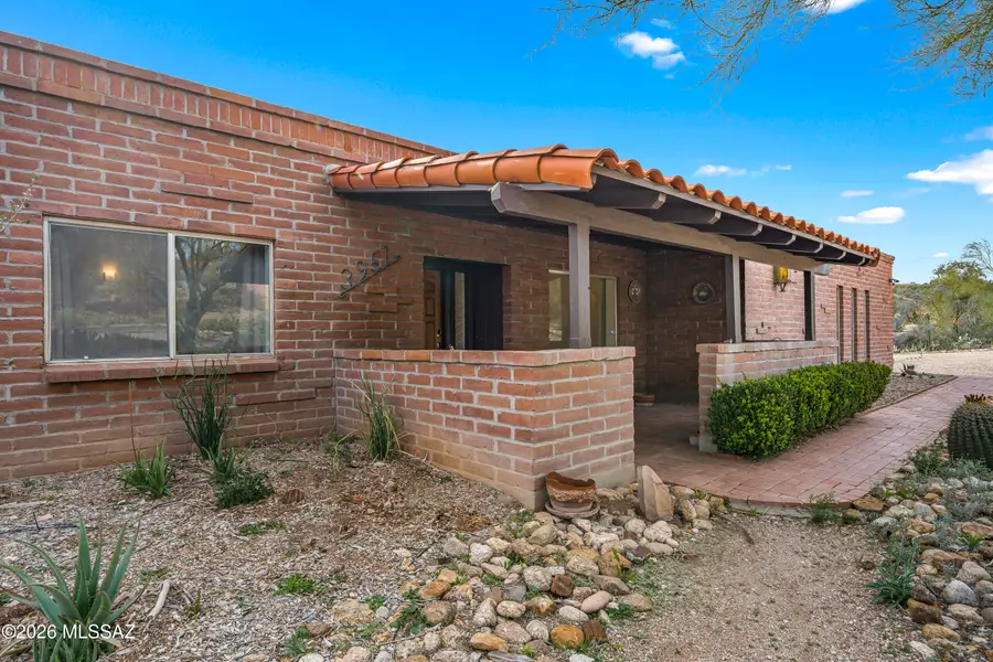 3951 N Four Winds, Tucson, AZ 85750 - #3