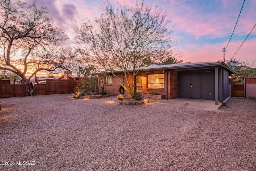 5613 E Bellevue, Tucson, AZ 85712 - #2