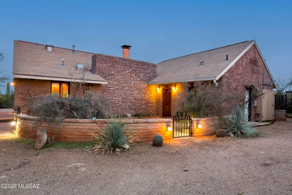 3809 W Camino Nuestro, Tucson, AZ 85745