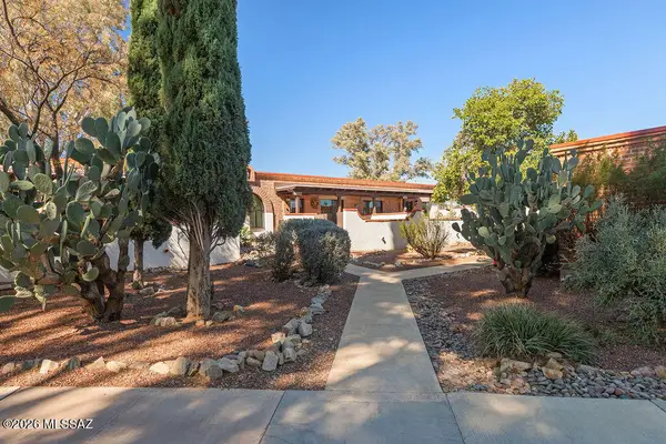 348 S Paseo Lobo, Green Valley, AZ 85614