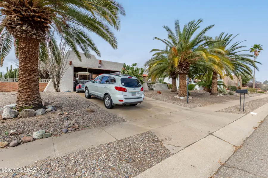 743 N Abrego, Green Valley, AZ 85614 - #2