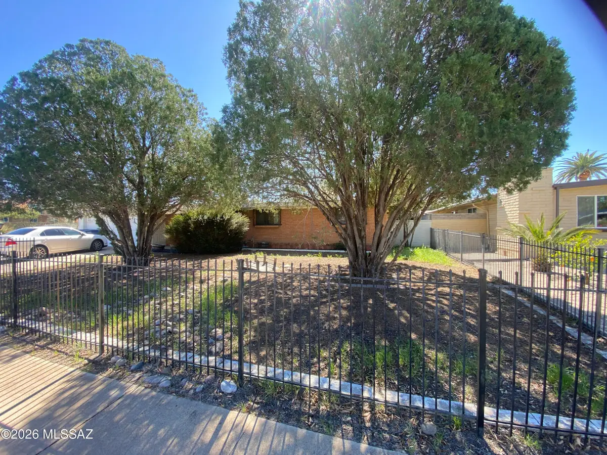 7862 E Lee, Tucson, AZ 85715 - #1