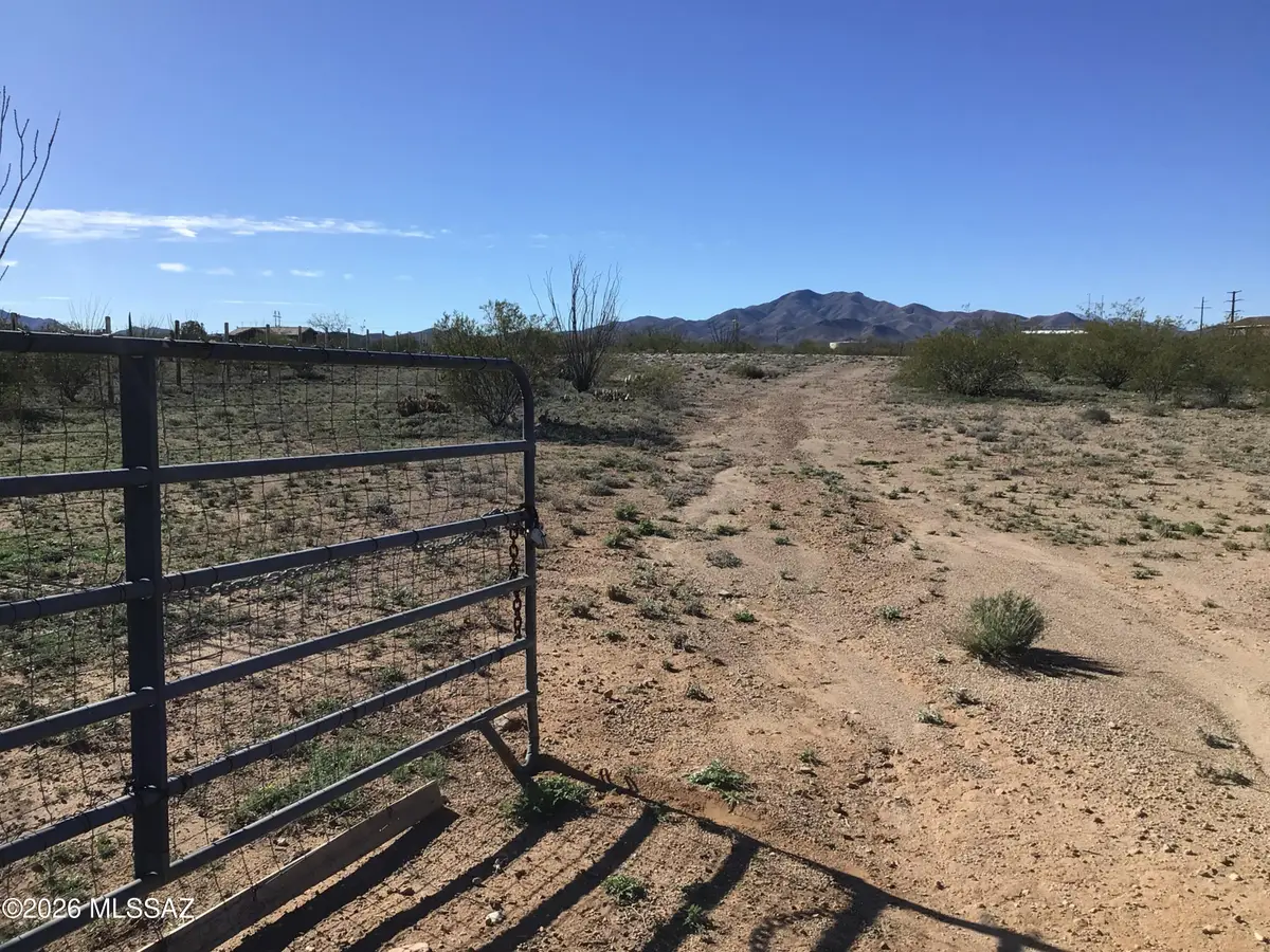 3250 E Rincon View, Vail, AZ 85641 - #1