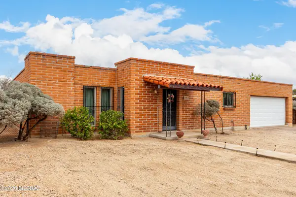 1952 W Brichta, Tucson, AZ 85745