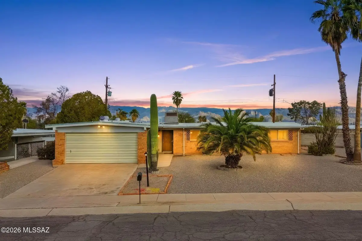 8711 E Appomattox, Tucson, AZ 85710 - #1