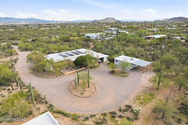 2481 N Lloyd Bush, Tucson, AZ 85745