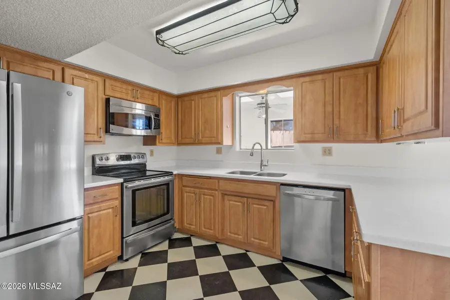 2201 S Aida, Tucson, AZ 85710 - #2