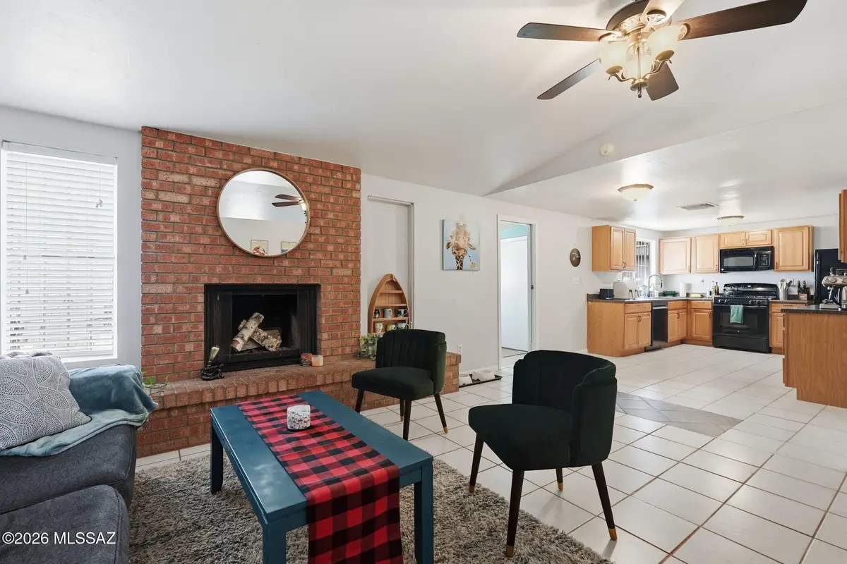 2591 W Vereda Amarillo, Tucson, AZ 85746 - #1