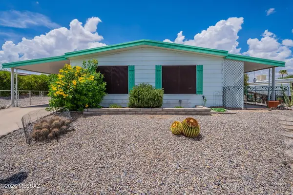 240 W Cumaro, Green Valley, AZ 85614