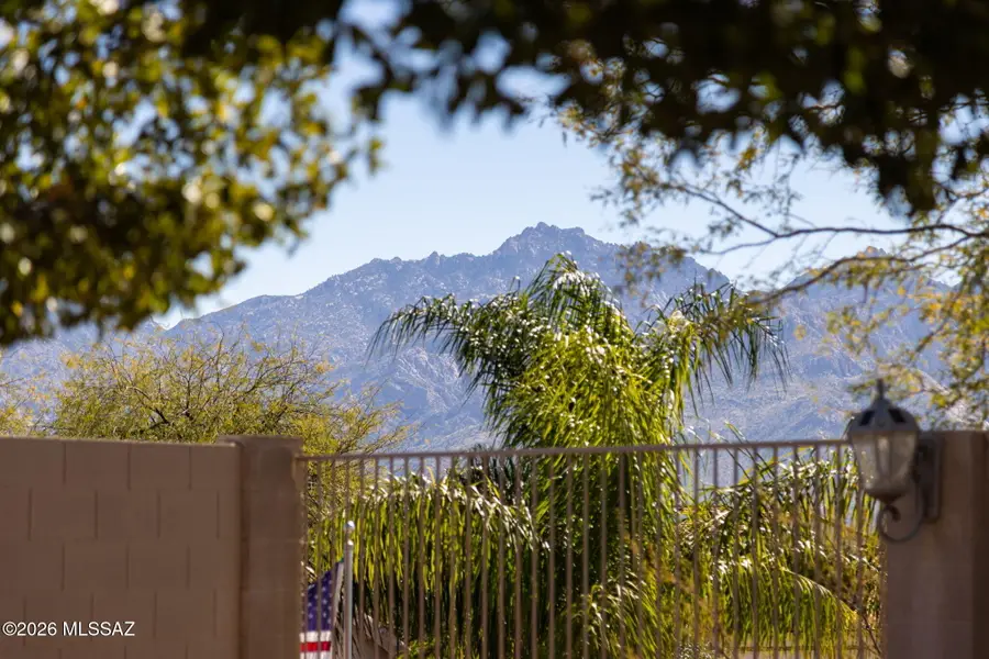 33 W Golden Spur, Oro Valley, AZ 85755 - #2