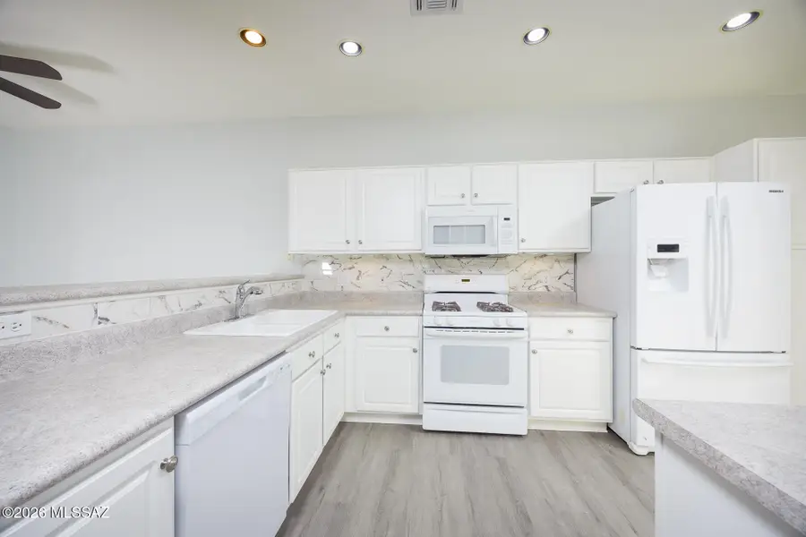 9238 N Crimson Stone, Tucson, AZ 85743 - #3