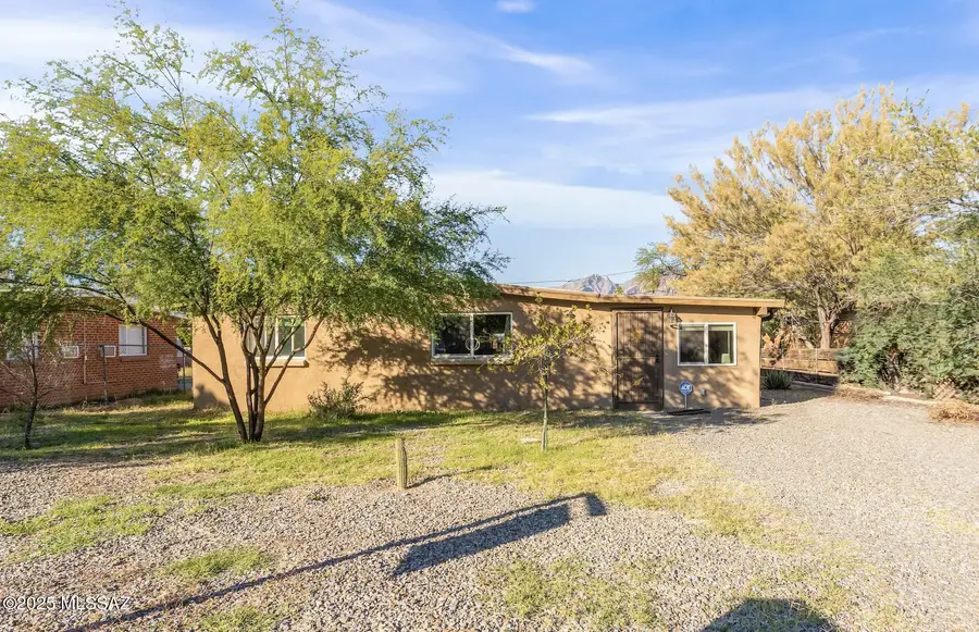 3927 E Lind, Tucson, AZ 85712 - #2