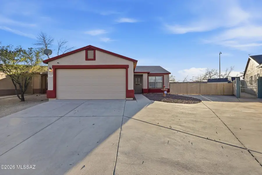 2521 E Knightsbridge, Tucson, AZ 85706 - #2