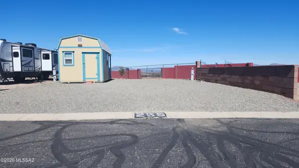 1030 S Barrel Cactus, Benson, AZ 85602