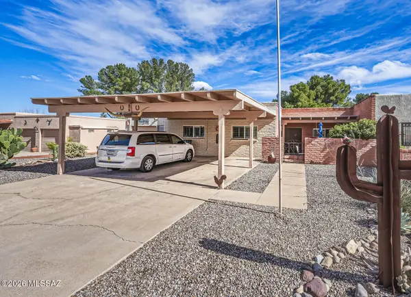 1044 N Paseo Iris, Green Valley, AZ 85614