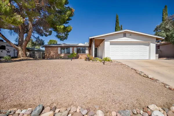 8933 E Pine Valley, Tucson, AZ 85710