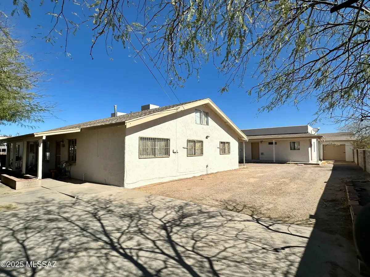 1555 E Bernard, Tucson, AZ 85714 - #1
