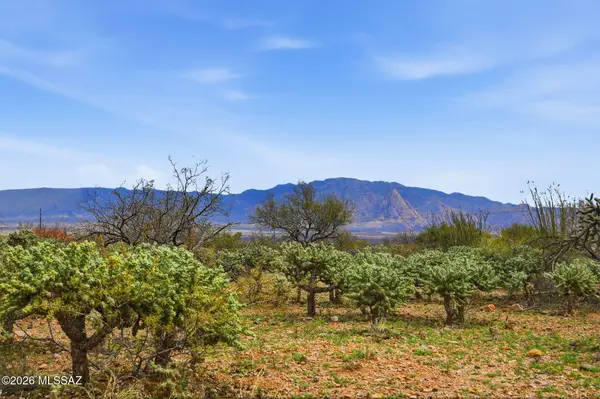 3460 W Calle Quatro, Green Valley, AZ 85622