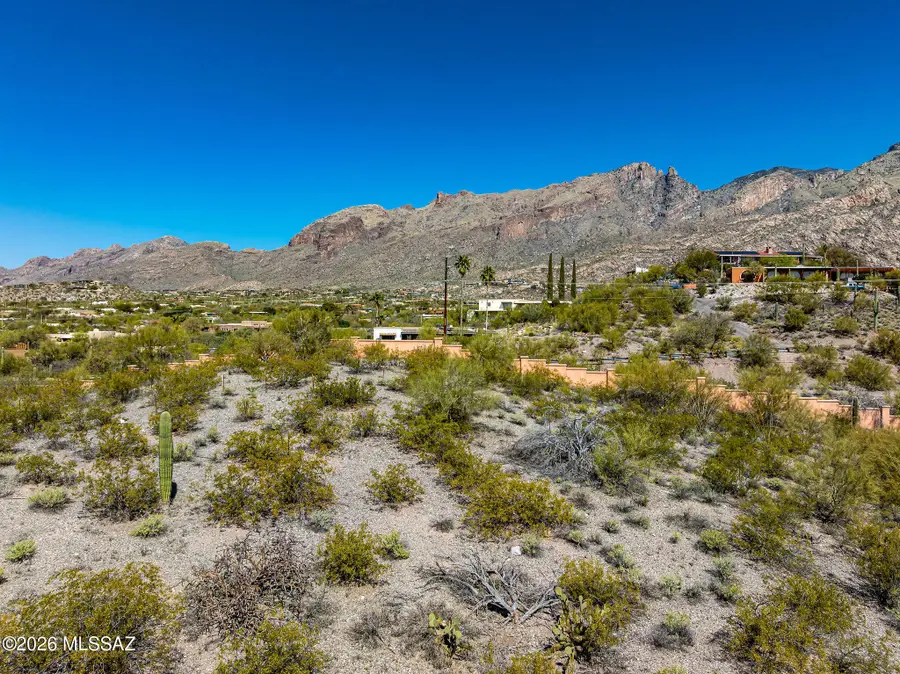 6350 N Cadena De Montanas, Tucson, AZ 85718 - #2