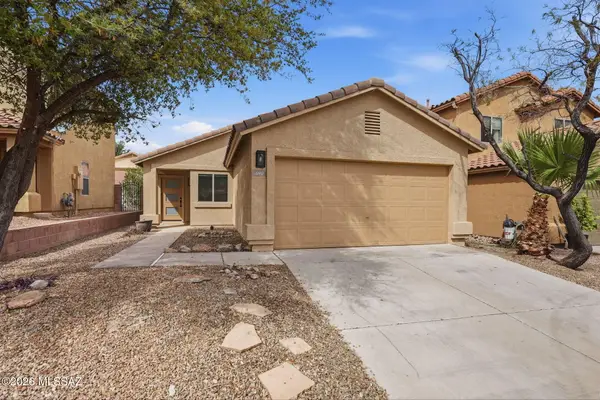 690 W Desert Blossom, Green Valley, AZ 85614