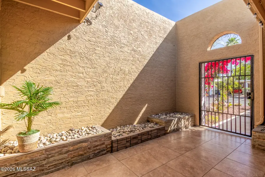 4802 E Fort Lowell, Tucson, AZ 85712 - #3