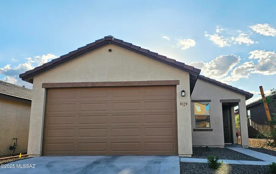 9329 N Peridot Vista, Tucson, AZ 85742 - #3