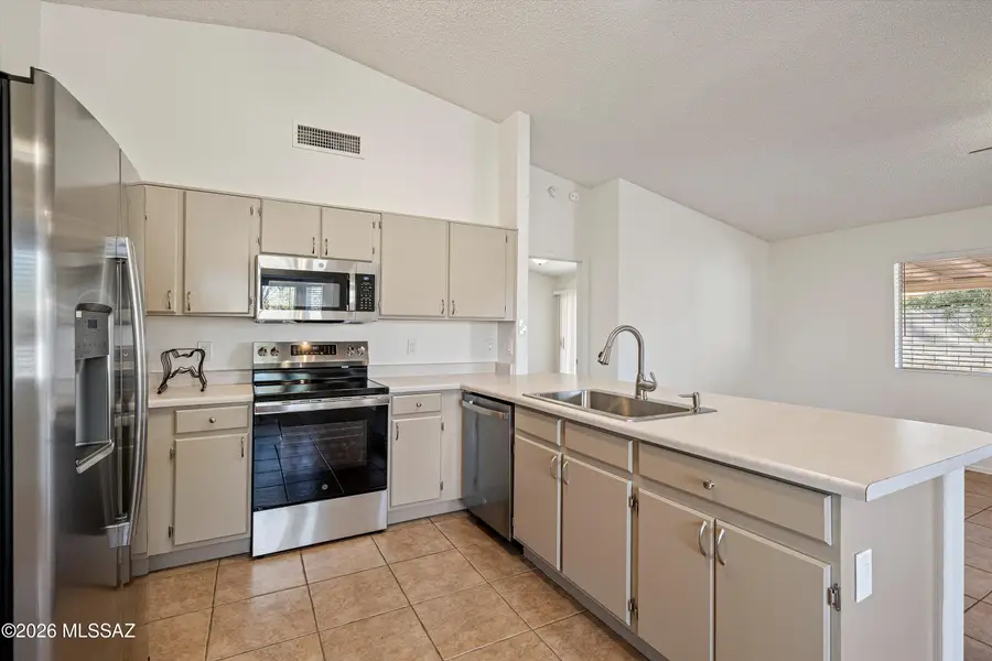 9845 E Banbridge, Tucson, AZ 85747 - #2