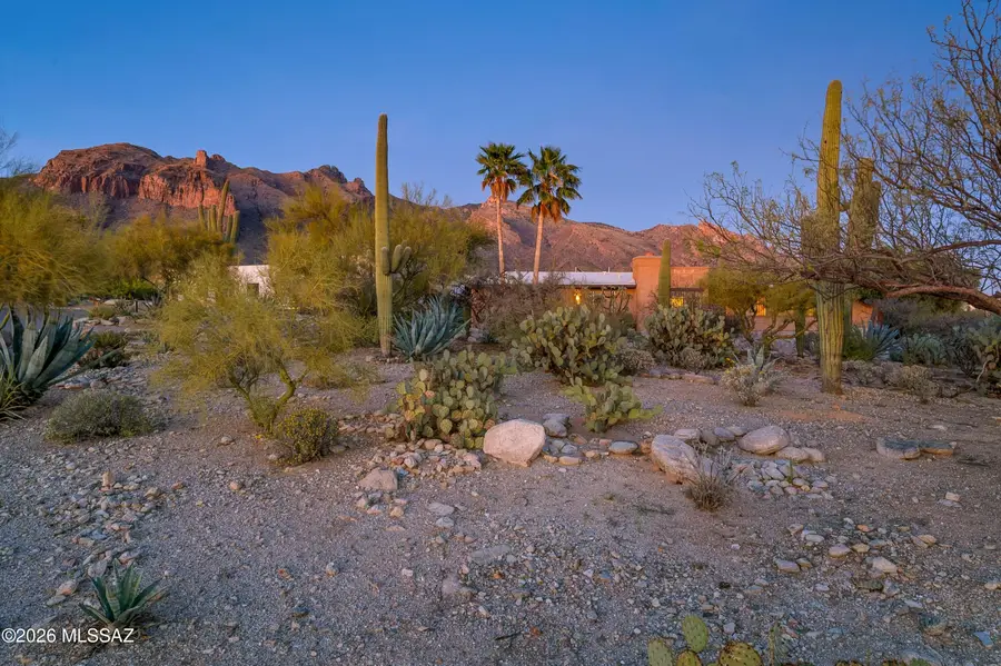 7112 N Chimney Rock, Tucson, AZ 85718 - #3