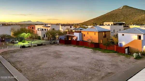 894 W Calle De Los Higos, Tucson, AZ 85745