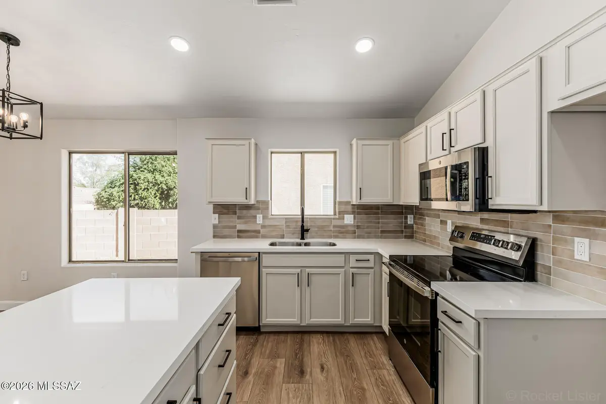 8046 W Misty Brook, Tucson, AZ 85743 - #1