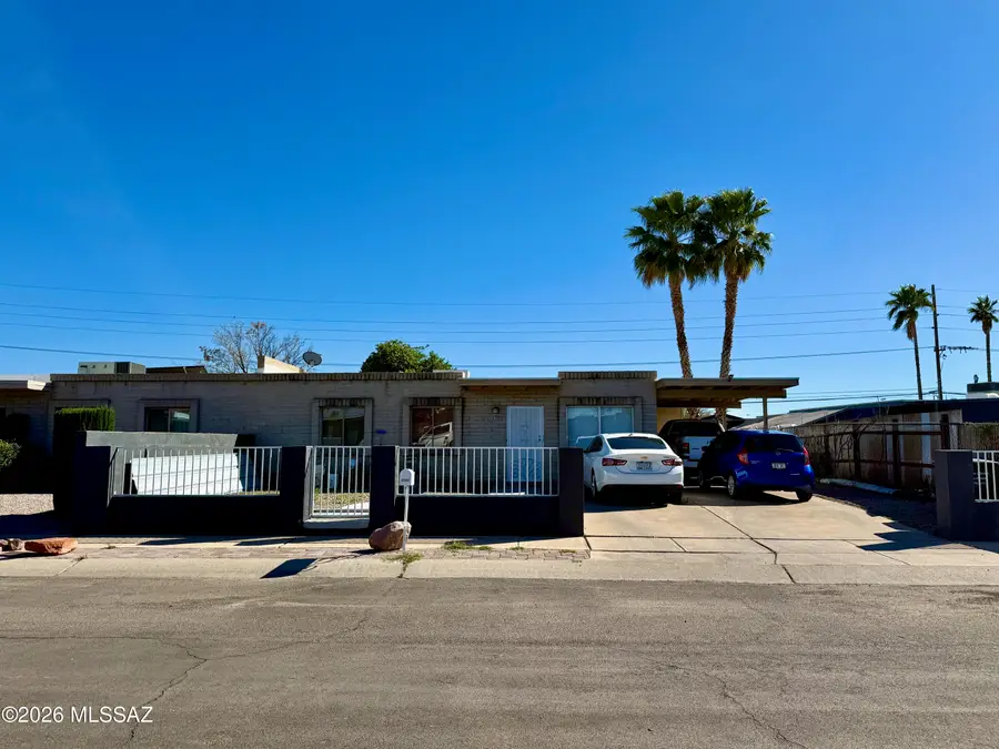 1942 E Wedwick, Tucson, AZ 85706 - #2