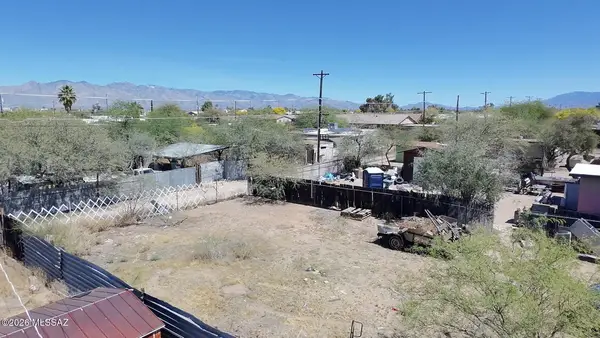 E 33rd, Tucson, AZ 85713