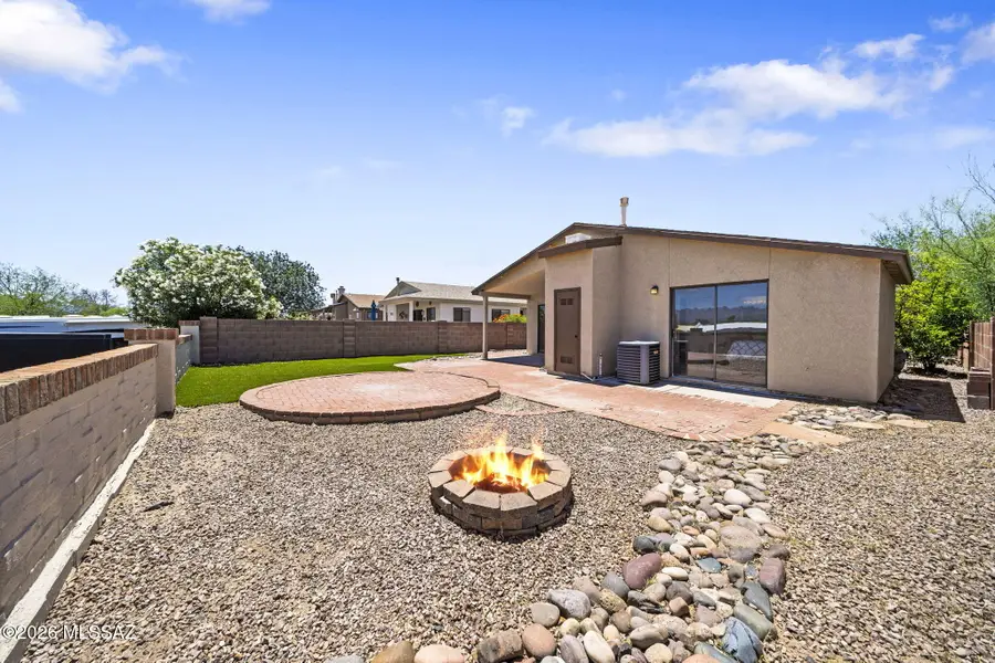 184 E Camino De Diana, Green Valley, AZ 85614 - #3