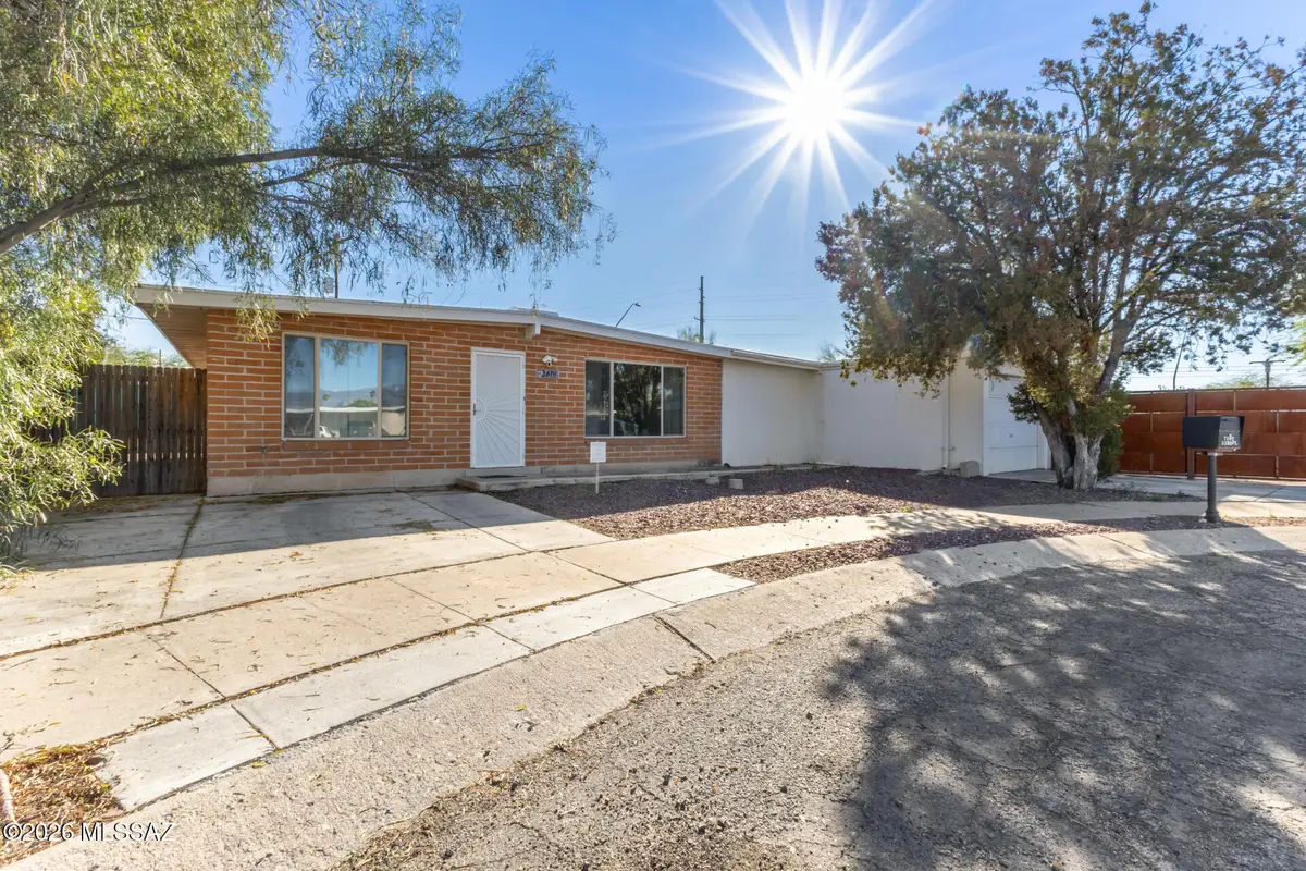 7102 E 33rd, Tucson, AZ 85710 - #1
