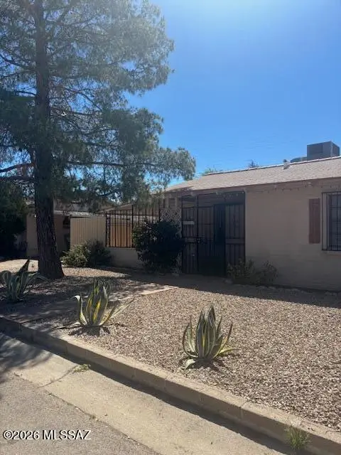 4602 E Calle Corta, Tucson, AZ 85712 - #3