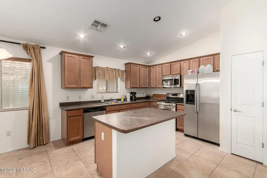 642 W Calle Tolmo, Sahuarita, AZ 85629 - #2
