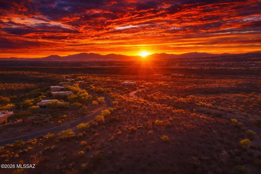 770 E Canyon Rock, Green Valley, AZ 85614 - #2