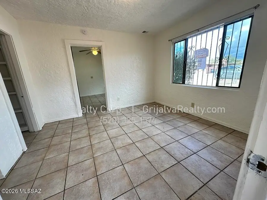 837 W Tipton, Tucson, AZ 85705 - #3