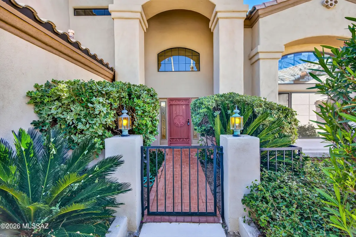 10881 N Canada Hills, Tucson, AZ 85737 - #1