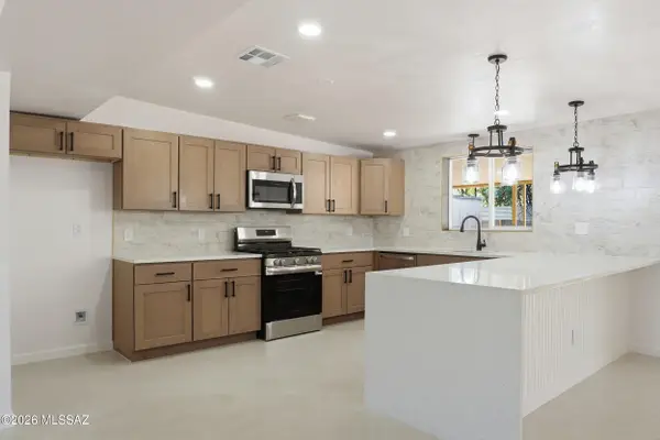 3304 E Bellevue, Tucson, AZ 85716